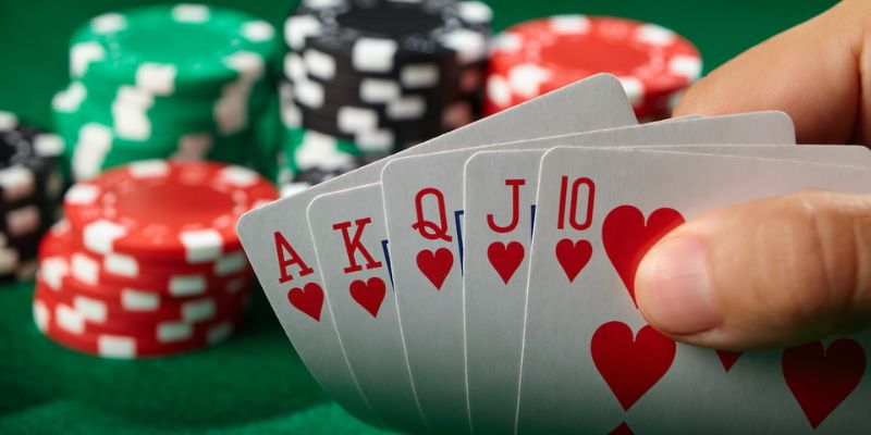 Tìm hiểu về thể loại game poker online 99OK